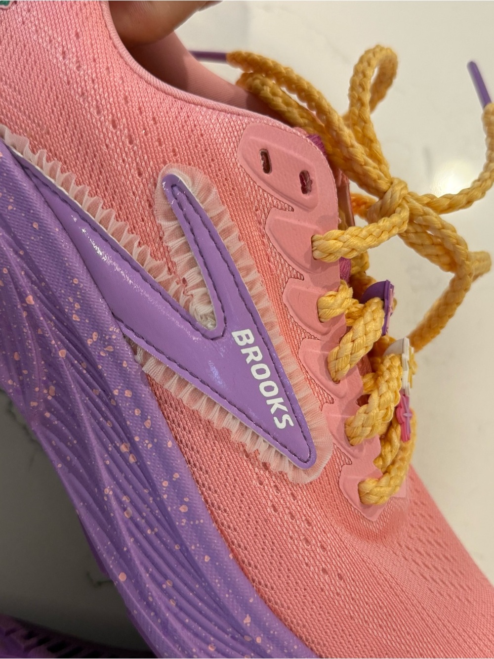 2026 Run Disney x Brooks Ghost 17 Rapunzel Sneakers Size 6.5 - Picture 8 of 11
